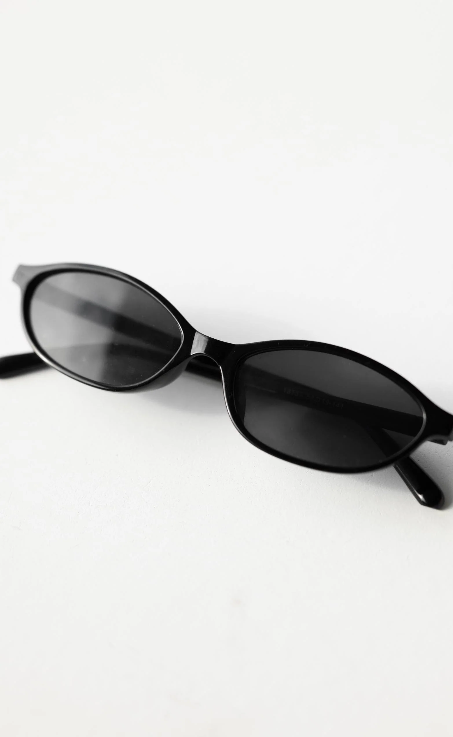 Anika Sunglasses (Black) - Image 4