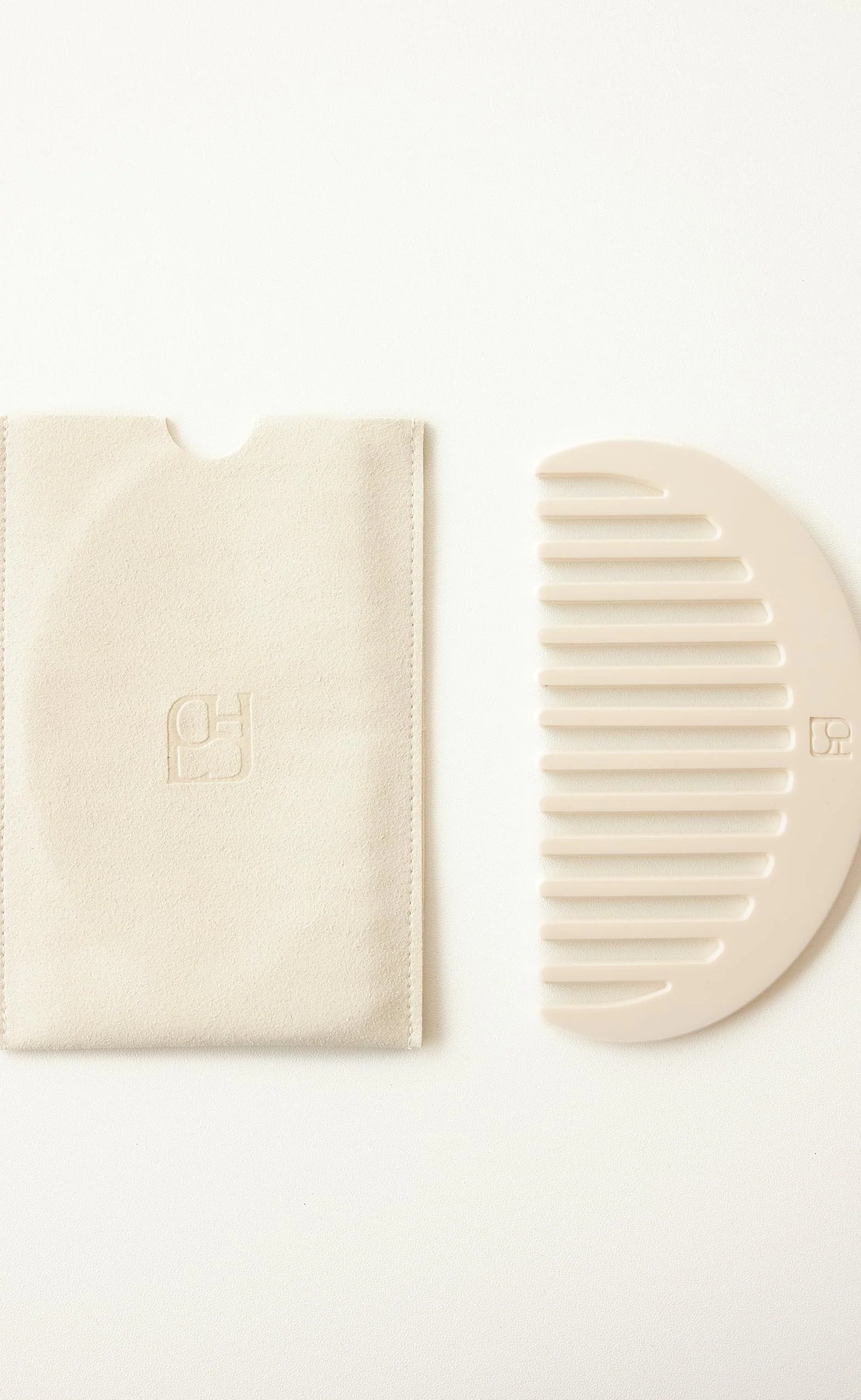 Charcoal Hair Comb (Oat) - Image 4