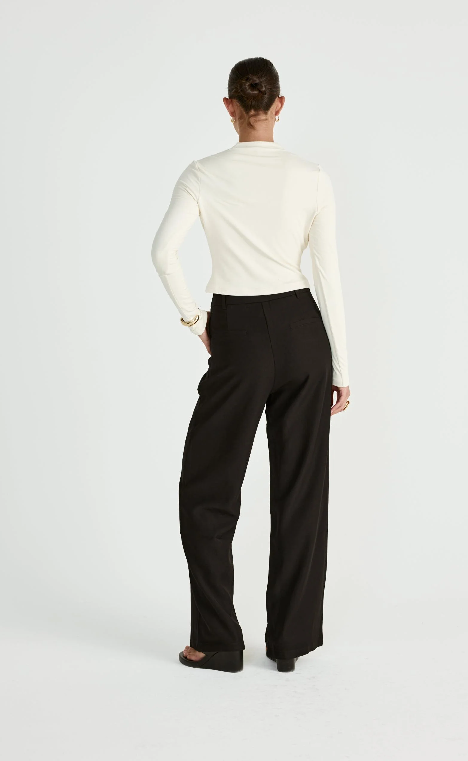 Dimitri Long Sleeve Top (Oat) - Image 9
