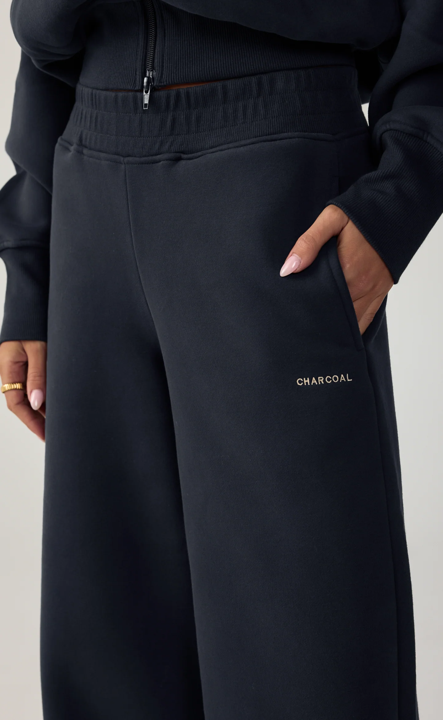 Elija Sweat Pants (Navy) - Image 2