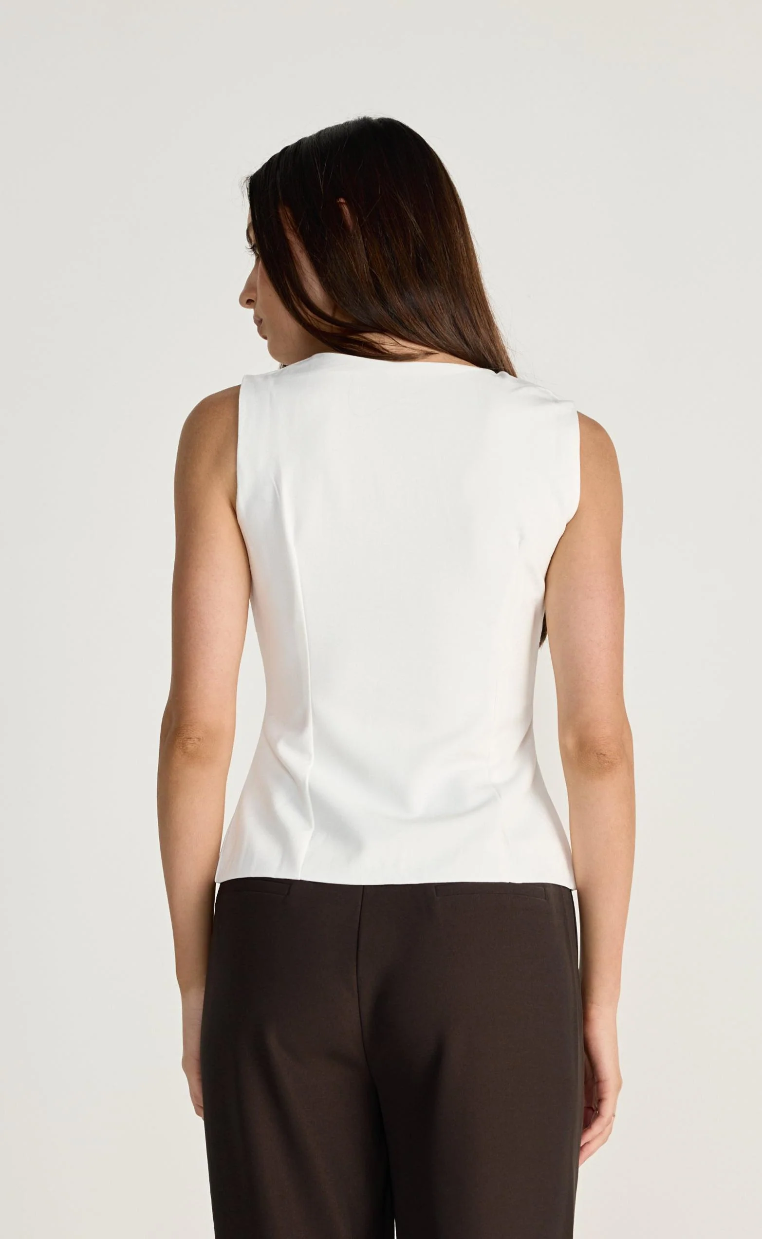 Everest Top (White) - Image 5