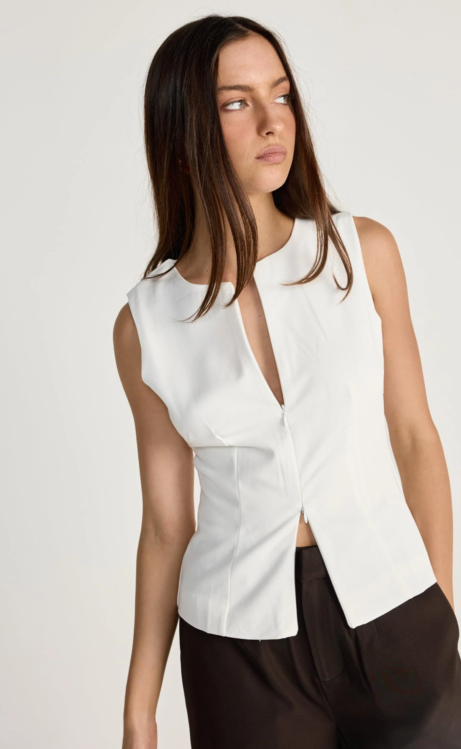 Everest Top (White) - Image 7