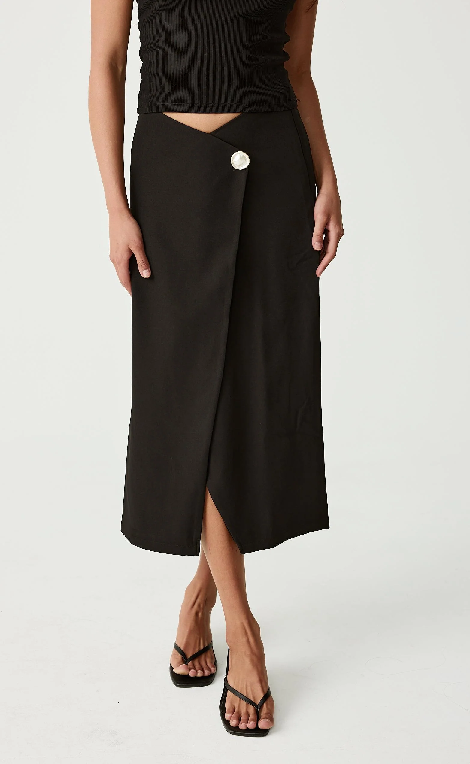 Kailou Midi Skirt (Black) - Image 2