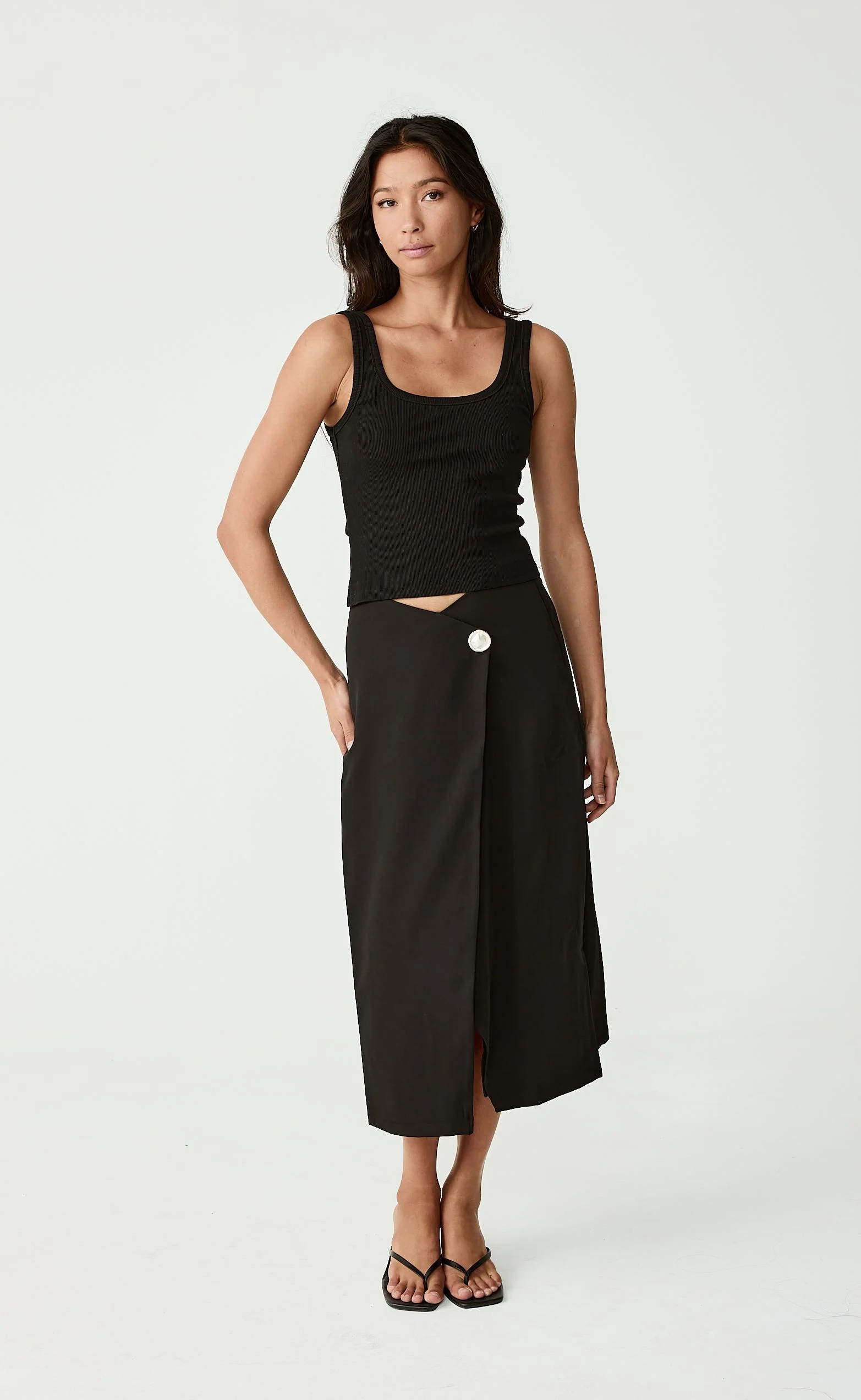 Kailou Midi Skirt (Black) - Image 5