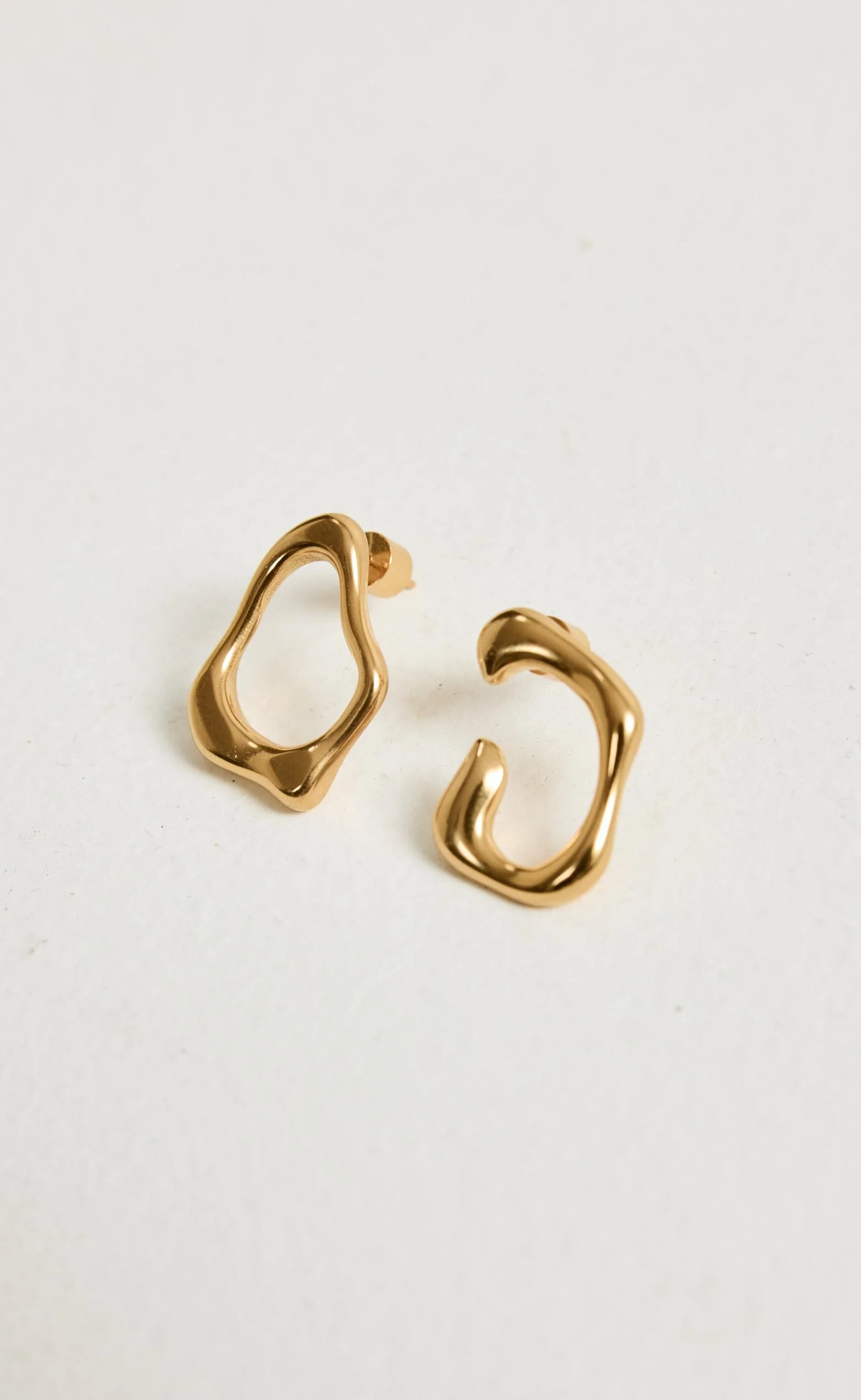 Lillie Earrings (Gold) - Image 4