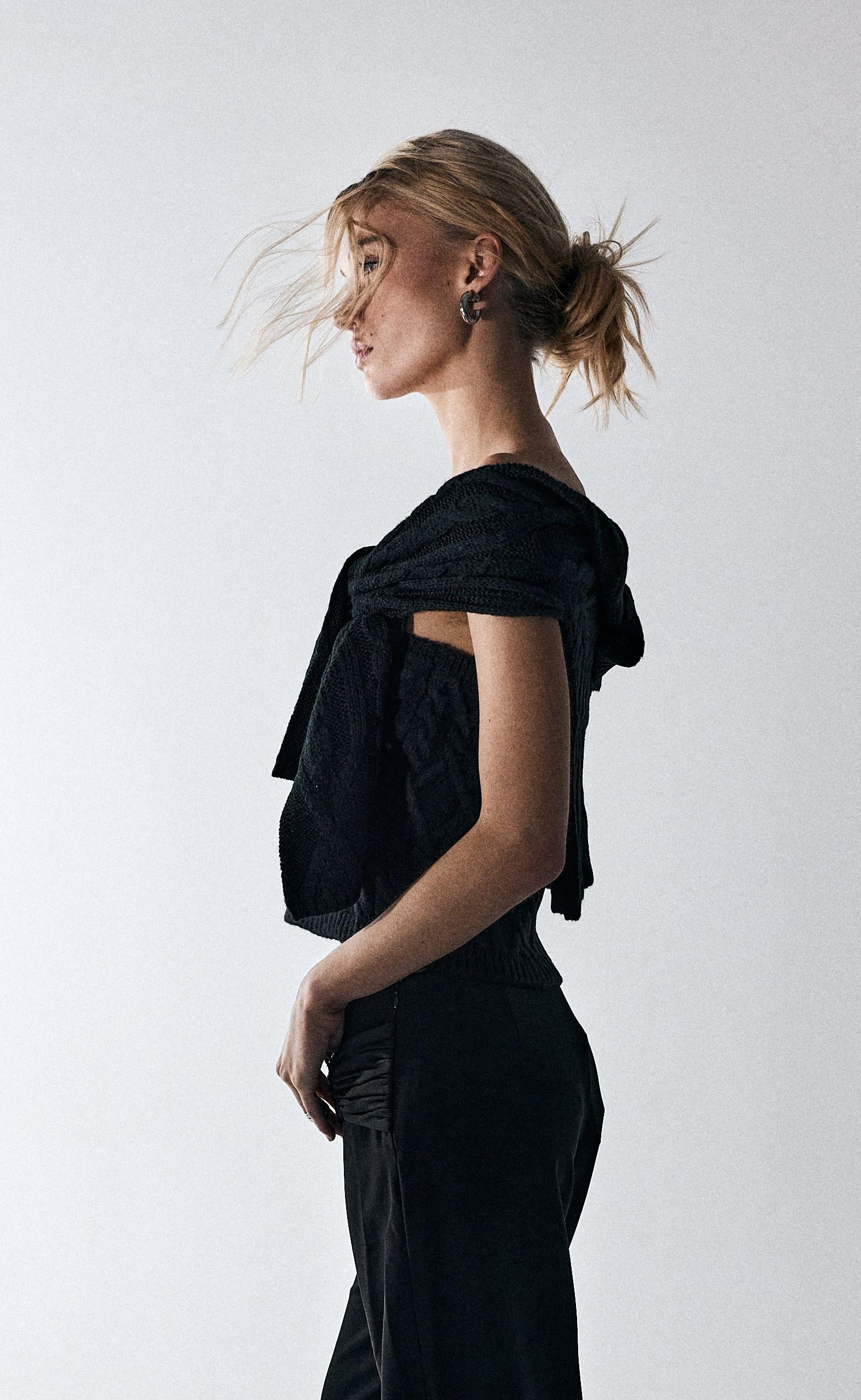 Loch Long Sleeve Top (Black) - Image 4