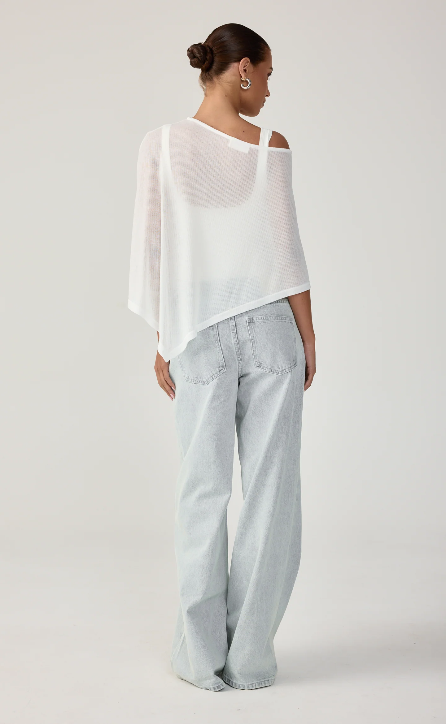 Lula Poncho (White) - Image 3