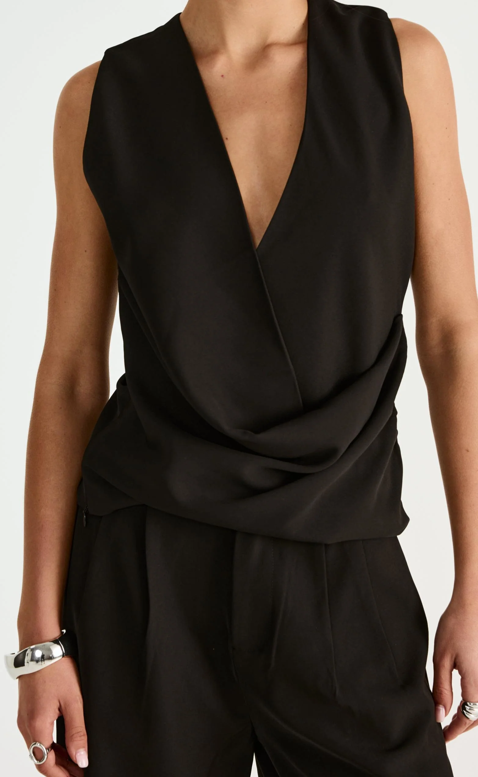 Pierce Top (Black) - Image 8