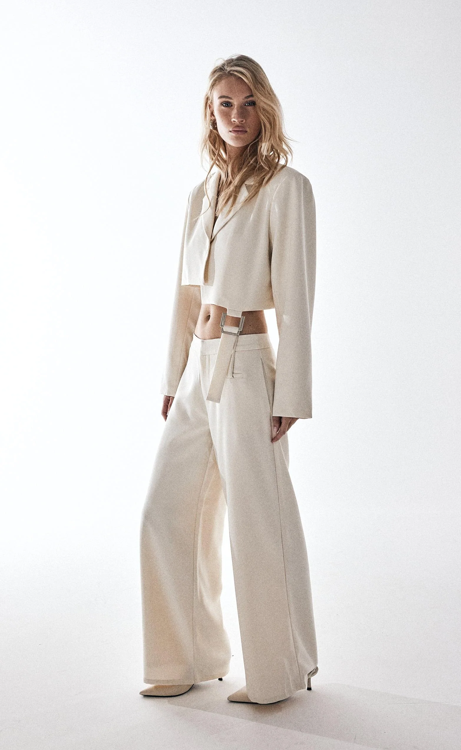 Reed Cropped Blazer (Oat) - Image 4