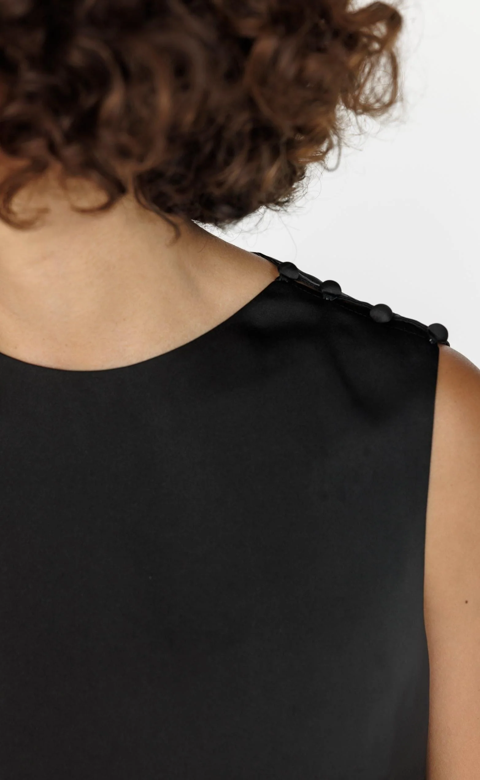 Rikke Mini Dress (Black) - Image 8