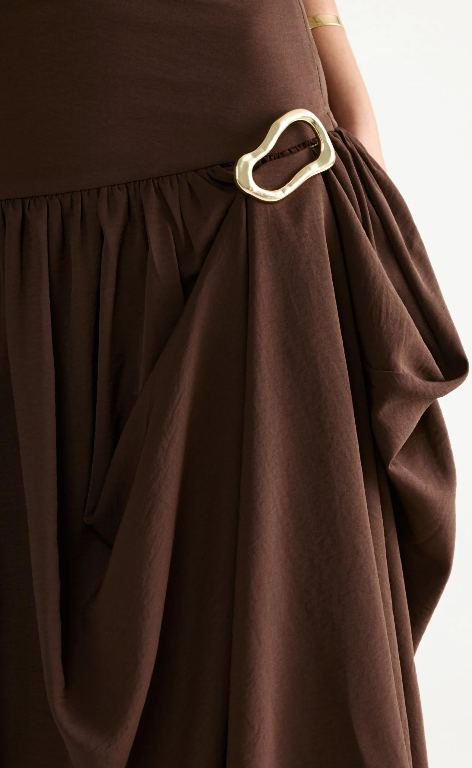Tayla Brooch (Gold) - Image 4